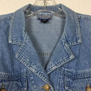 Cropped DENIM JACKET  Size 10  OLD SCHOOL Brand!